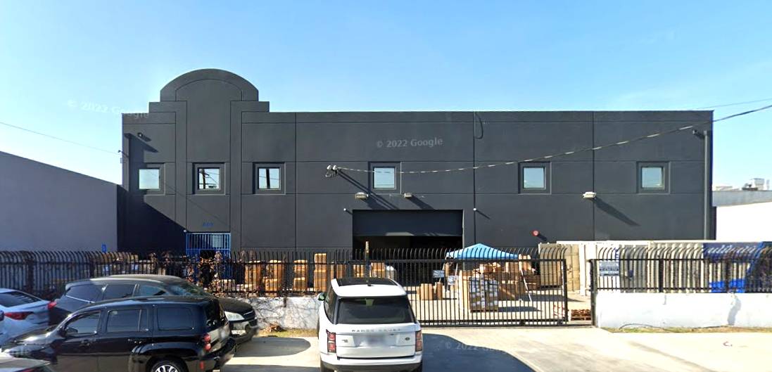 [미국] 직원수 30명 규모의 패션회사 패션 디자이너 / 프로덕션팀 채용(연봉 5,500만원 이상)